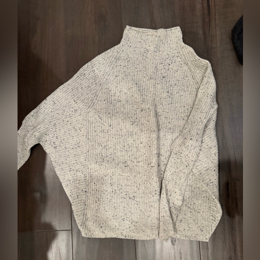 Club Monaco Cashmere Sweater